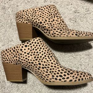 Women's Universal Thread Goods Animal Print Pointed Toe Block Heel Mule Shoe 8.5